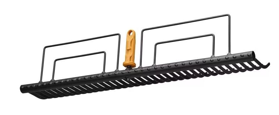 Fiskars OneClick Rastrillo para Césped, Accesorio de Rastrillo Ancho de Acero para Hojas y Restos de Poda, Cambio Sin Esfuerzo en 1 Clic, Acero al Carbono Templado, Negro y Naranja, 1080680