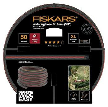 Fiskars Manguera de riego XL, Tamaño universal, Protegido contra los rayos UV, Probado a presión, Nivel de rigidez a la torsión 4 (sobre 5), 50 m, Ø 1,9 (3/4''), 11,5 kg, Negro/Rojo, 1027111