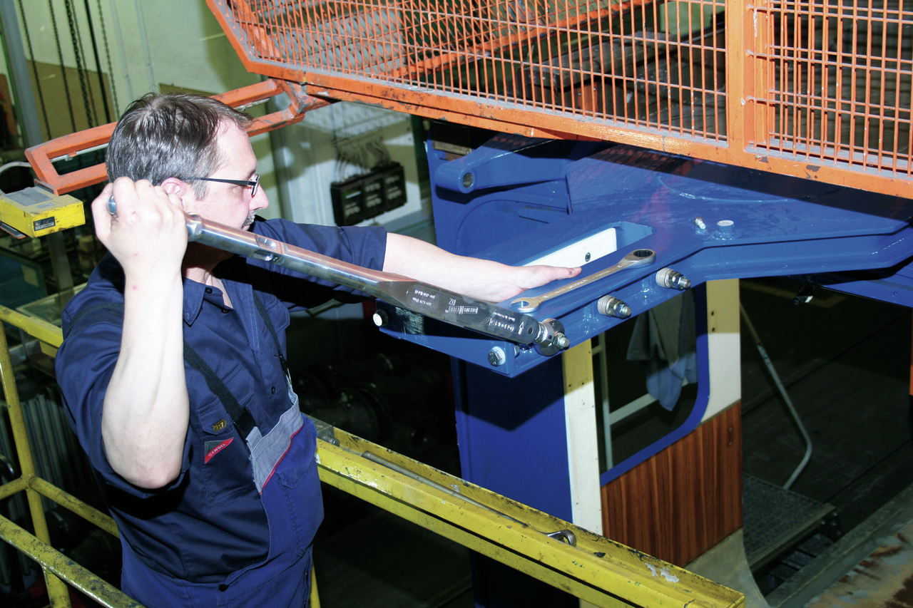 GEDORE 8463-10 - Dinamométrica Dremometer D Z con espiga de 22 y rango: 140-620 N.m.