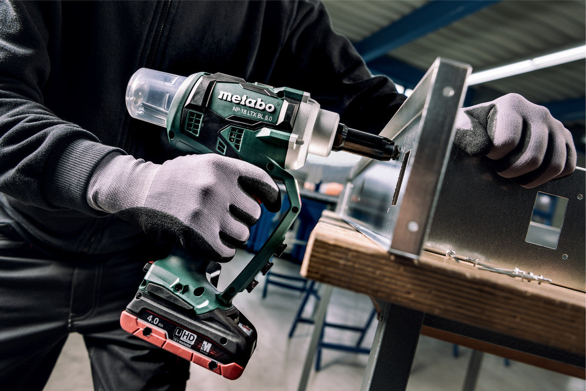Metabo 619002800 - Pistola de remache ciego de batería NP 18 LTX BL 5.0
