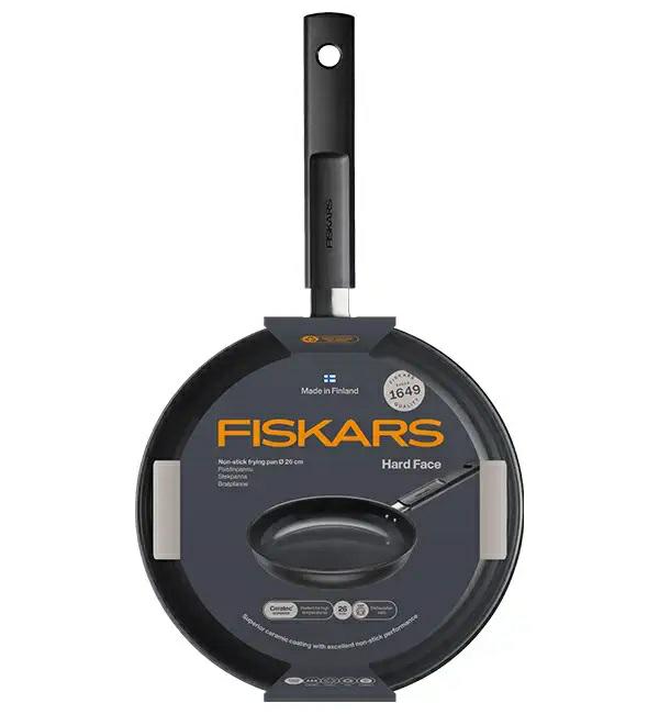 Fiskars Sartén, Hard Face, Diámetro 26 cm, Apta para Todas las Cocinas, Revestimiento Antiadherente, Resistente a los Arañazos, Aluminio/plástico, Negro, 1075459