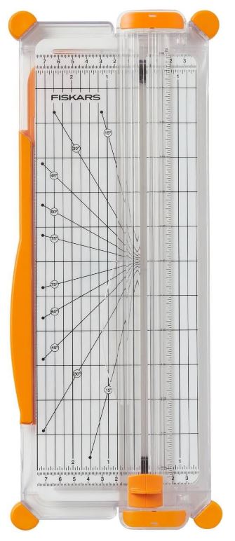 Fiskars SureCut Cortadora de papel, A4, Base estrecha, Cortadora de papel con guía de línea de corte, Blanco/Naranja, 1077799.
