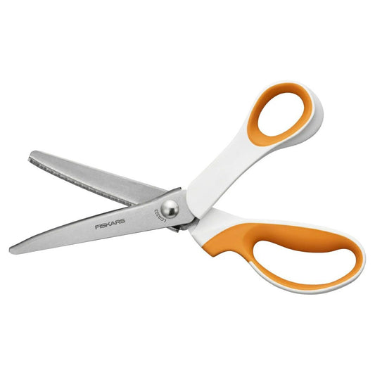 Fiskars Tijeras Dentadas, Longitud: 24,2 cm, Para Diestros, Hoja de Acero Inoxidable/Mango de Plástico, Blanco/Naranja, SoftGrip, 1070024