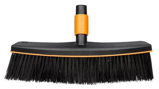 Fiskars 1025921 Solid M, Negro, Cepillo multiusos M PowerClean