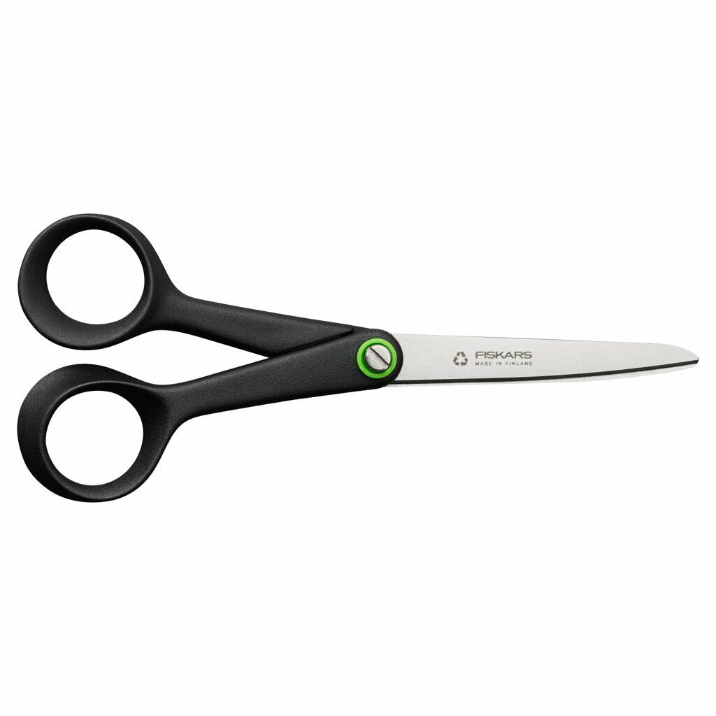 Fiskars Tijeras Universales ReNew, Longitud: 16,7 cm, Acero Inoxidable Reciclado/Plástico Reciclado, Functional Form, Negro, 1074543