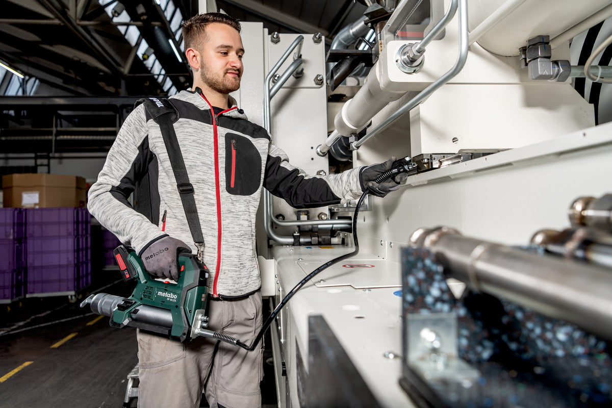 Metabo 600789850 - Engrasadora de batería FP 18 LTX