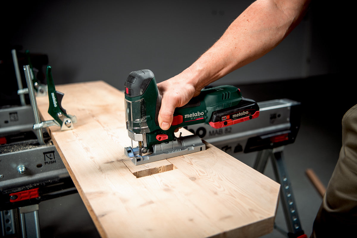 Metabo 601054840 - Sierra de calar de batería ST 18 LT 130 BL