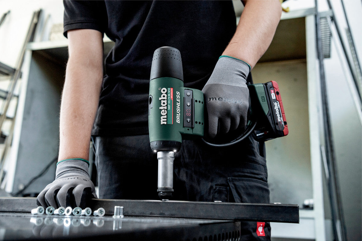 Metabo 601788840 - Pistola de tuercas remachables de batería NMP 18 LTX BL M10