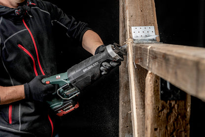 Metabo 602258840 - Sierra de sable de batería SSEP 18 LTX BL MVT
