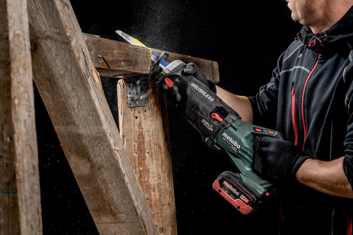 Metabo 602258840 - Sierra de sable de batería SSEP 18 LTX BL MVT