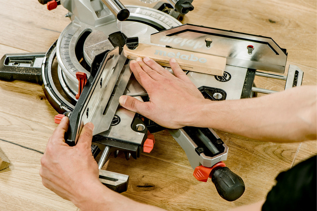 Metabo 612216000 - Ingletadora KGSV 72 Xact SYM