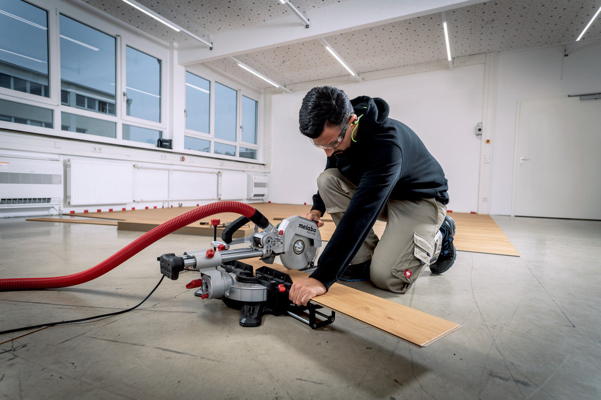 Metabo 613216000 - Tronzadora e ingletadora KGS 216 M