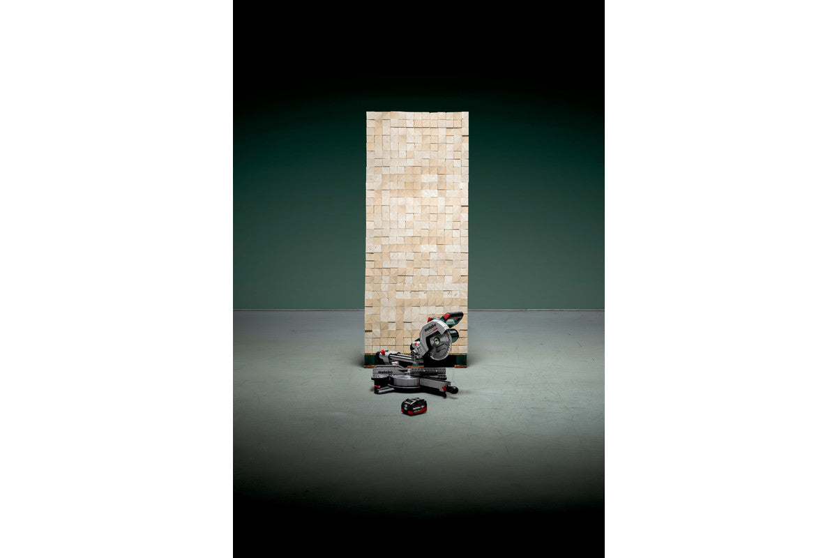 Metabo 614216850 - Ingletadora de batería KGS 18 LTX BL 216