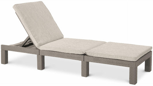 Keter Daytona Deluxe-Tumbona de Jardín, para Exterior terrazas, Patios, Jardines, con Respaldo reclinable en 4 Posiciones, Estructura Reforzada con cojín Incluido, Color Arena