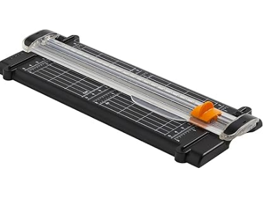 Fiskars Cortadora de Papel, SureCut, Formato Vertical A5, Formato Horizontal A4, Con Guía de Corte, Materiales Reciclados, 1077983