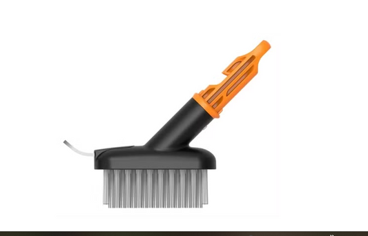 Fiskars OneClick Cepillo para Juntas, Accesorio 2 en 1 con Cuchilla de Acero y Cepillo, Cambio en 1 Clic, para Adoquines y Juntas, Negro y Naranja, 1080697