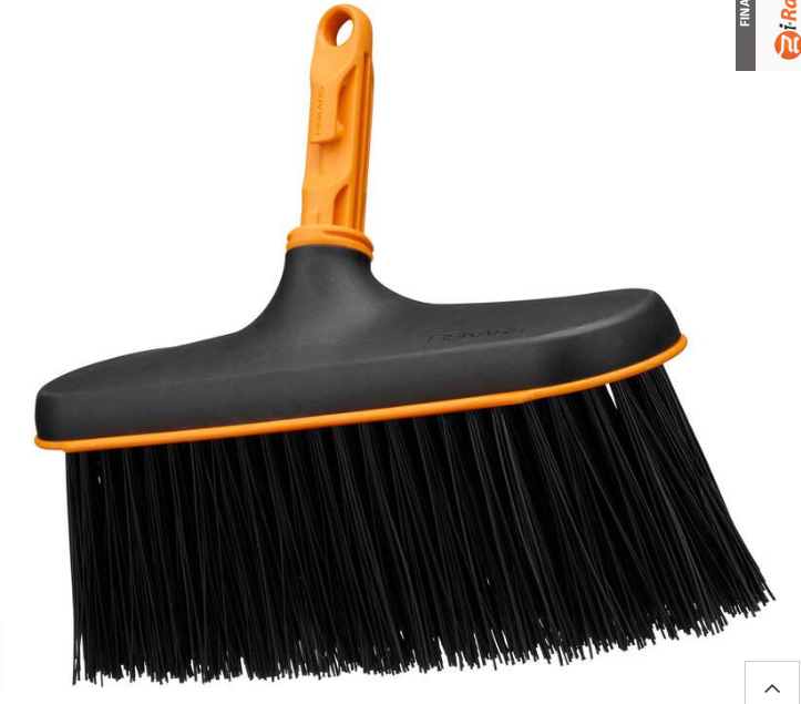 Fiskars OneClick Escoba Multiusos, Accesorio Universal para Diversas Tareas de Limpieza, Cambio en 1 Clic, Cerdas Duras y Suaves, Negro y Naranja, 1080701