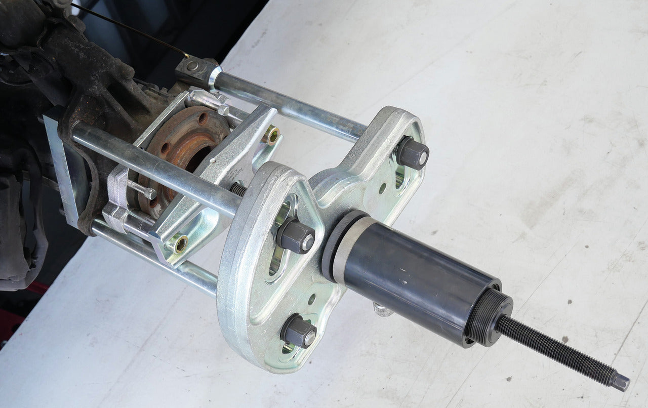 GEDORE Automotive KL-0041-521 K - Outil pour roulement de roue, Mercedes Vito / Viano, Essieu avant
