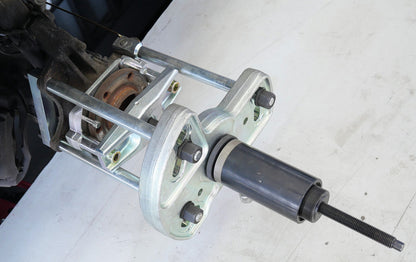 GEDORE Automotive KL-0041-521 K - Outil pour roulement de roue, Mercedes Vito / Viano, Essieu avant