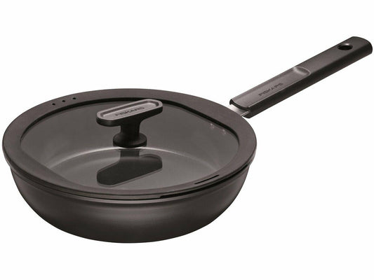 Fiskars Sartén con Tapa, Hard Face, Diámetro 26 cm, Capacidad: 2,8 litros, Apta para todas las placas, Revestimiento antiadherente, Resistente a los arañazos, Aluminio/plástico, Negro, 1075529