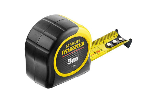 STANLEY FATMAX Flexómetro de 5m con Revestimiento Blade Armor Classic, Cinta Métrica, Gruesa y Duradera, Gancho de 3 Remaches, Caja Antideslizante, Clip al Cinturón - 0-33-720
