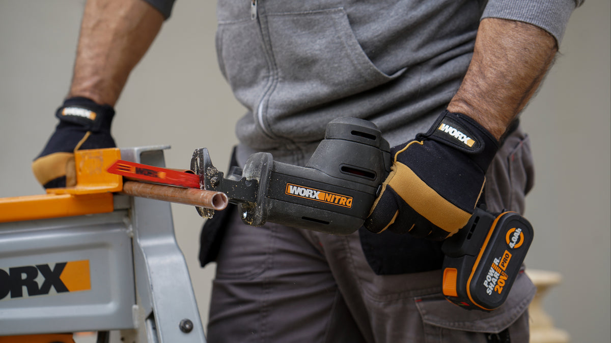 Worx WX501 - Sierra sable compacta brushless a batería, 20V, 26mm, 1*2.0Ah, cargador