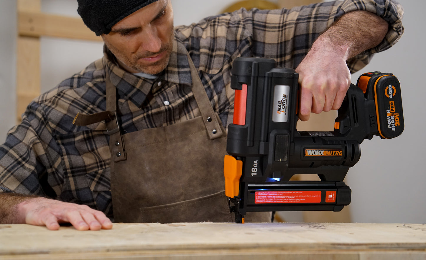 Worx WX844.9 - Grapadora de corona NITRO 20V (S/bat)