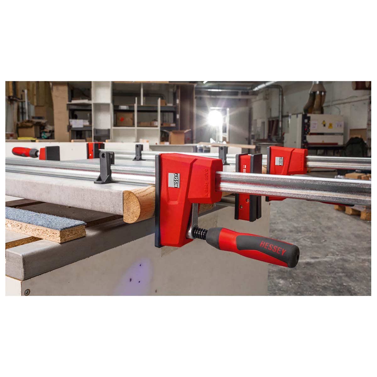 Bessey KRE30 - 2K - Tornillo de apriete Bessey KRE 300/95 - Ferrotecnia