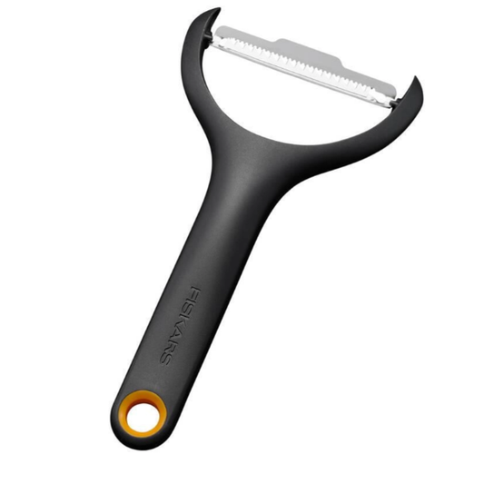 Fiskars Functional Form Pelador para juliana, Pelador en Y para tiras finas de verduras, Cuchilla giratoria, Hoja de acero inoxidable/Mango de plástico, Negro/Naranja, 1079909