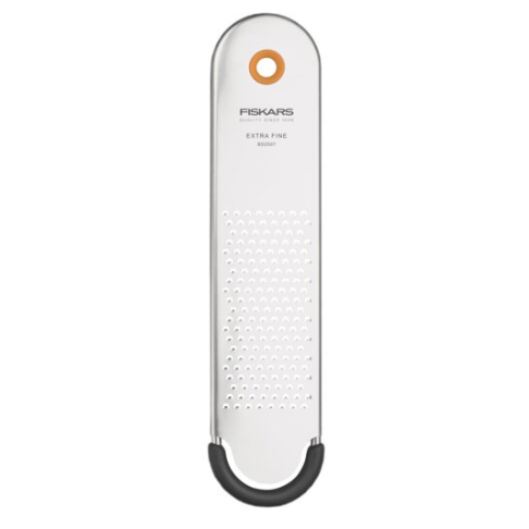 Fiskars Functional Form Rallador extrafino, Para rallar piel de limón, jengibre y chocolate, Protector de cuchilla, Cuchilla de acero inoxidable/Mango de plástico, Gris/Negro/Naranja, 1079966
