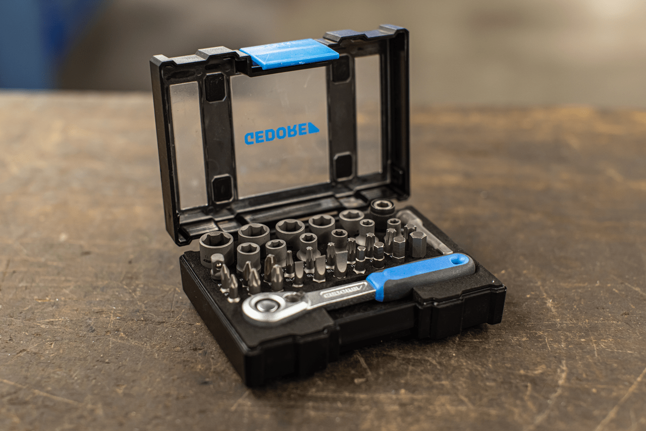 GEDORE 666 - U - 20 - Juego vasos, puntas y carraca de 1/4", 35 piezas - Ferrotecnia