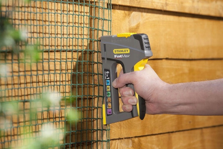 STANLEY FATMAX Grapadora 6 en 1, Compacta, Fácil Carga de Grapas, Cuerpo de Abs Reforzado, Intensidad Variable, Mango de Agarre Suave, Acepta 6 Tamaños de Grapa -FMHT6-70868