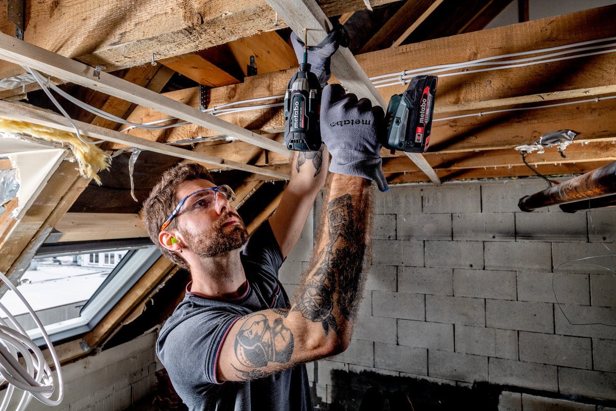 Metabo 602397840 - Atornillador de impacto de batería SSD 18 LT 200 BL