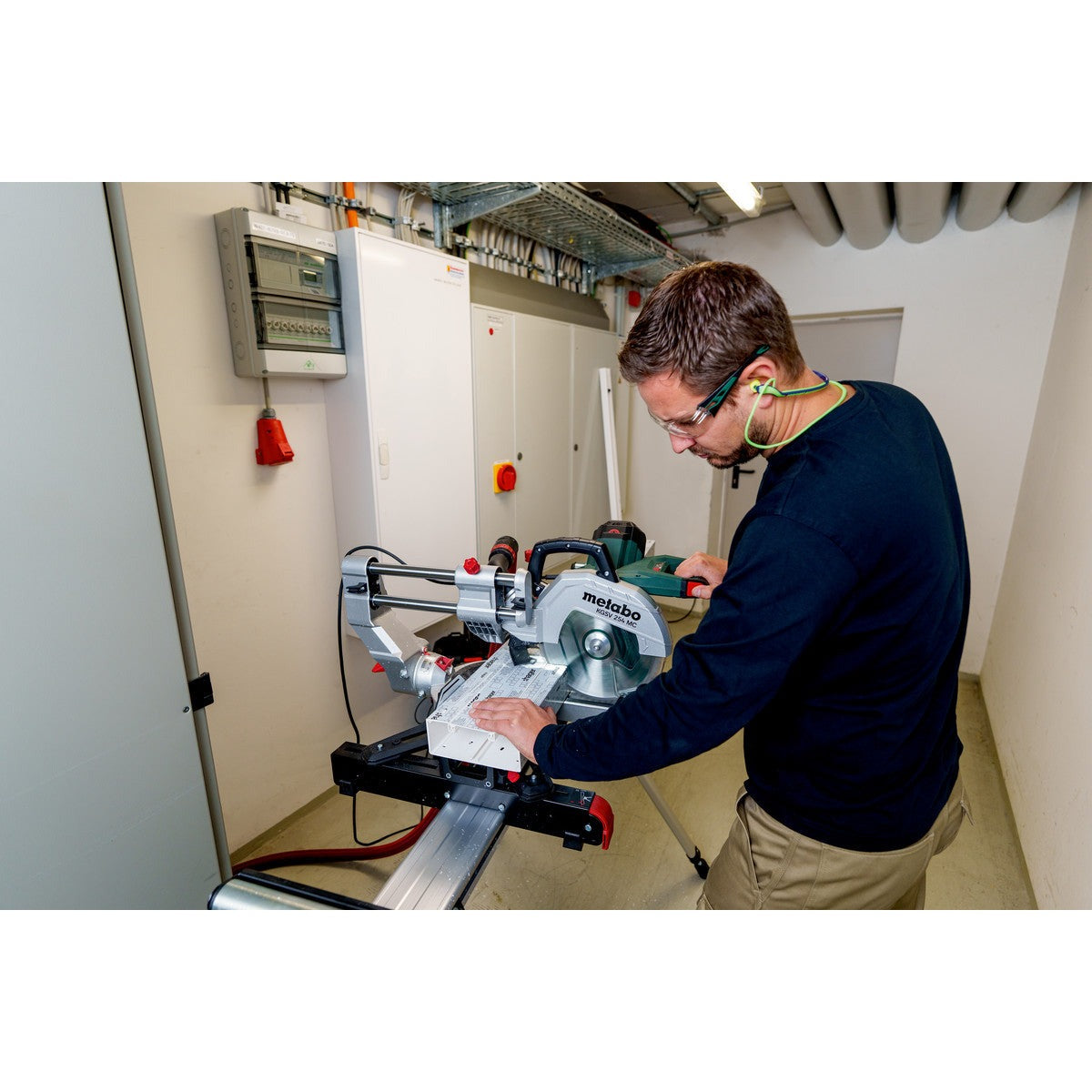 Metabo 615254000 - KGSV 254 MC Ingletadora