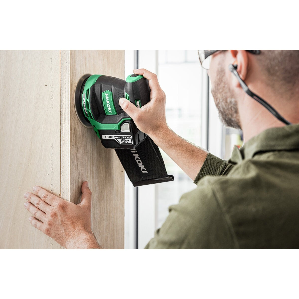 Hikoki SV1813DAW2Z - Lijadora excéntrica de batería SV1813DAW2Z