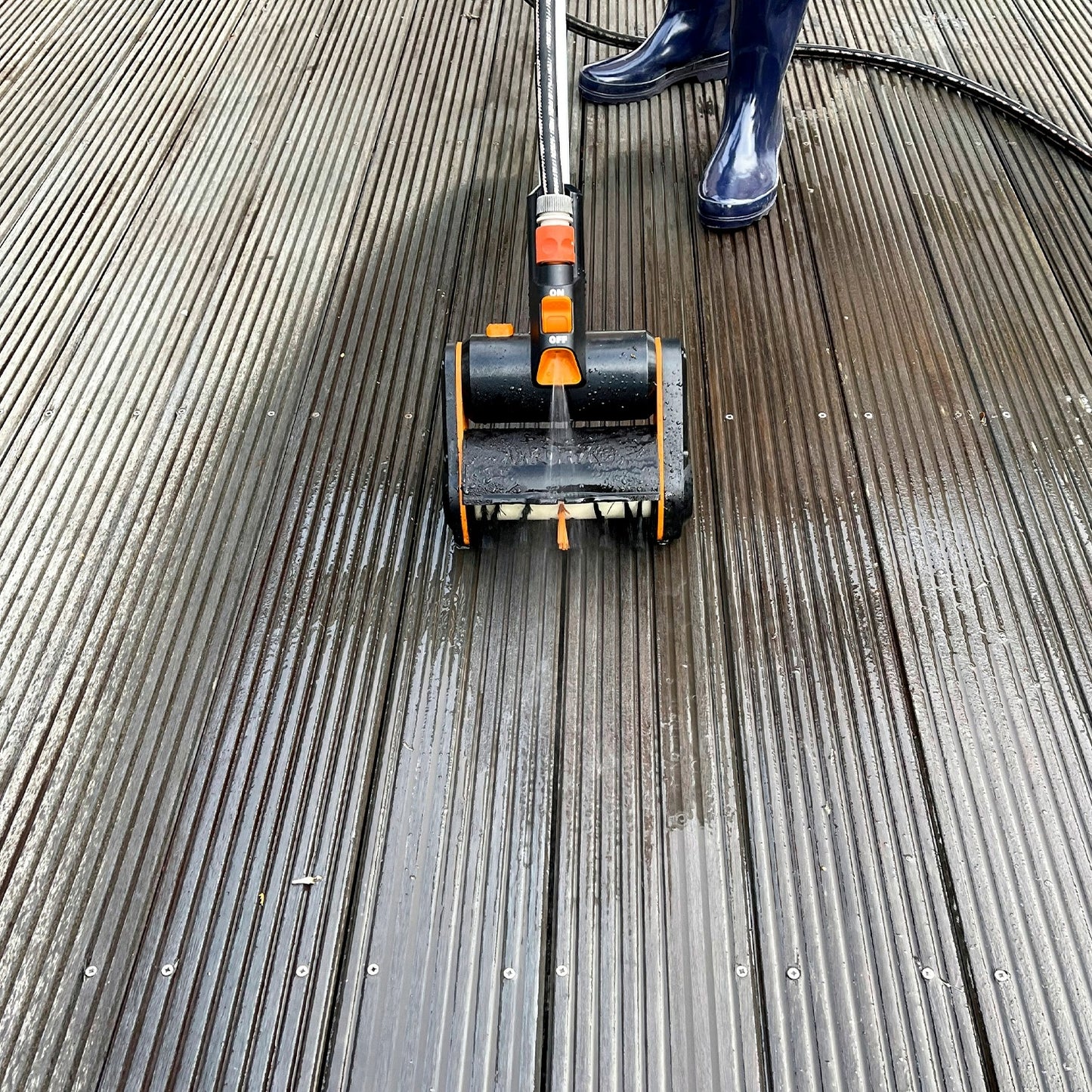Worx WG441E.9 - Cepillo limpiador multifunción 20V (S/bat)