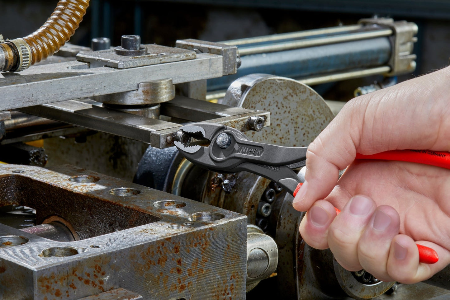 Knipex 82 01 200 - Alicate agarre frontal ajustable Knipex TwinGrip 200 mm. con mangos PVC - Ferrotecnia