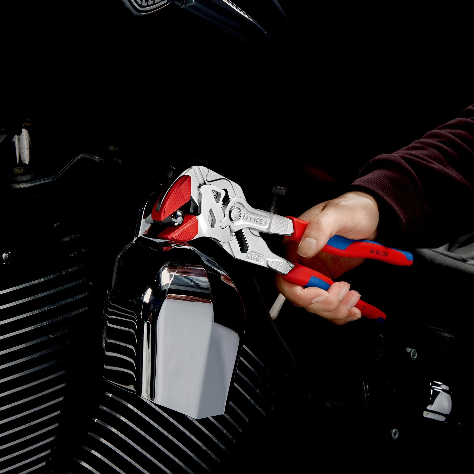 Knipex 86 05 250 - Tenaza llave 250 mm con mangos bicomponentes - Ferrotecnia