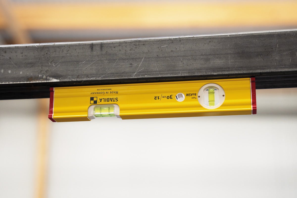 Stabila 196769 - Nivel burbuja con base magnética 80ASM de 30 cm. - Ferrotecnia